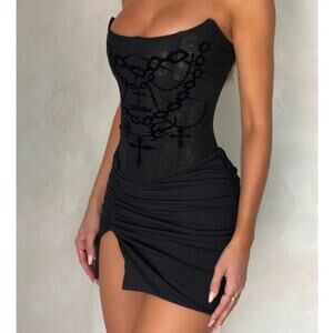 Elegant Black Strapless Dress